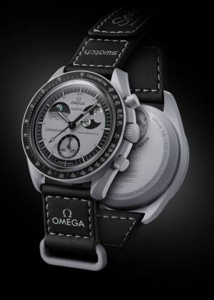 OMEGA MOONSWATCH