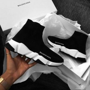 BALENCIAGA SPEED TRAINER Black white 477