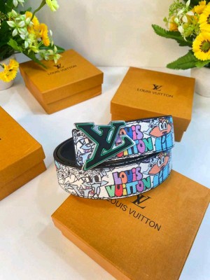 LOUI_S VUITTON PREMIUM BELT WID OG BOX