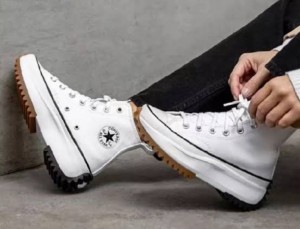 CONVERSE-RUN-STAR-HIKE-LUGGED-UNISEX-SNEAKERS-WHITE-BLACK-GUM