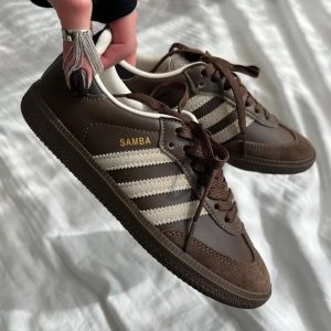 Adi dass samba og dark brown beige gum 