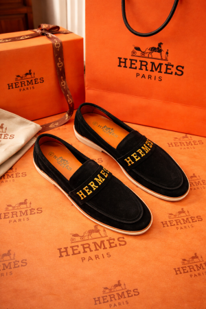 Hermes_logo Black 100% Genuine Suede Leather