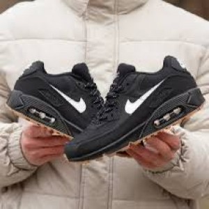 Nike-Air-Max-90-Black-Gum