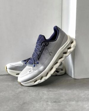 On Cloudtilt Midnight Ivory