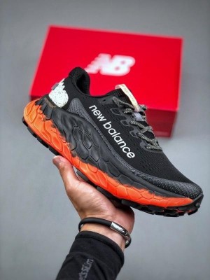 New Balanc e Fresh Foam X More Trail v3 Black