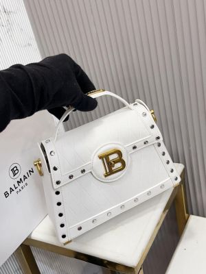 balmain_b-buzz_dynasty_White_leather_stachelbag_with_ogbox_accessories