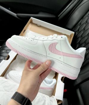 Nik_e Airforce 1 Low Valentines Day White Pink Womens