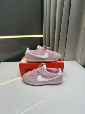 Nik_e cortez pink fix