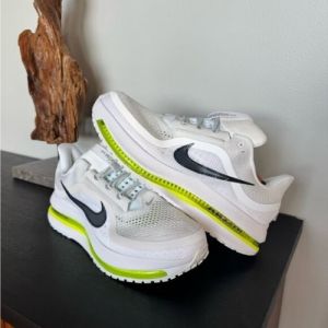 NIK_E AIR ZOOM PEGASUS PREMIUM RUNNING SHOE FIX 