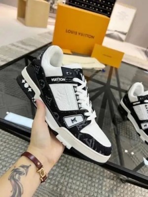 Louis Vuitton Trainer MonogrAm With Org BoX And Kit