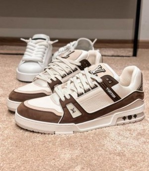 Louis Vuitton LV STREET STYLE TRAINER MOCHA