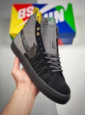 Nik_e SB Zoom Blazer Mid Grey