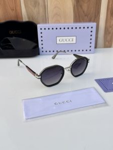 Gucci_618_silver_black