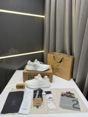 Adida_s Yeezy Boost 350 Triple White Semi ua With All Accessories Fix