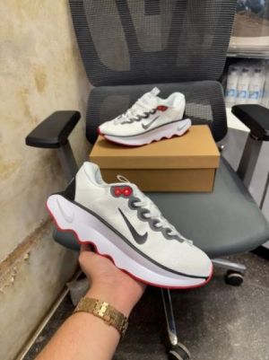 Nik_e Zoom Motiva Training White Fix