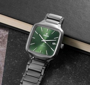 Rad_o True Square Quartz Undigital