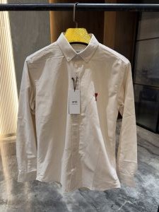 AMI PARIS CREAM PREMIUM RED LOGO EMBROIDERED STORE ARTICLE SHIRT