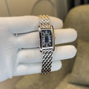 Cartier_Square_095