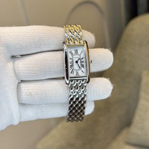 Cartier_Square_095