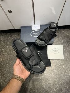 Prad.a Pouch Logo Leather Slides Black Premium
