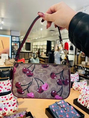 Coach_Nolita_19_Highend_With_OriginalMagnetBox_CherryCharm