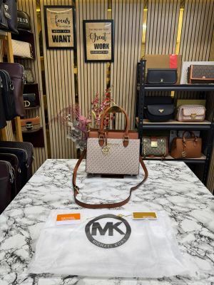 Michael_Kors Satchel Shoulder Bag With Dust Bag Includes Logo (Beige)