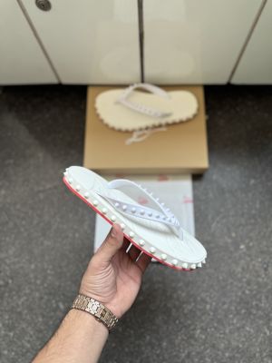 Chrisstian Loubouutin Loubi Flip White