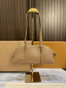 louiis_vuitton monogram shoulder bag with double box 770