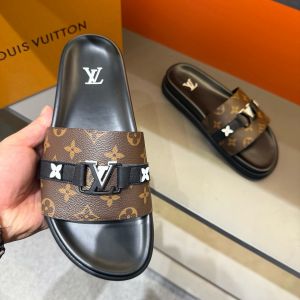 LOUI.S VUITTON MONOGRAM PREMIUM SLIDE BROWN 005