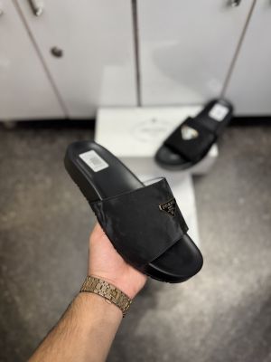 PRAD.A LOGO PREMIUM BLACK SLIDE 031