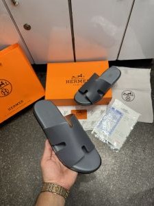 Herme.s Izmir Italian Calf Leather Premium Sandal Slide Grey