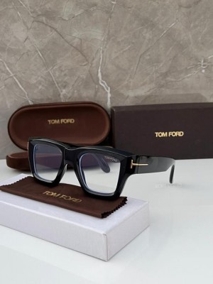 TomFord white black Plano