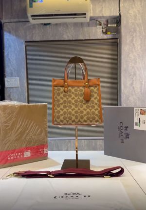 Coach_field_tote_22_bag_with_og_folding_box_5505