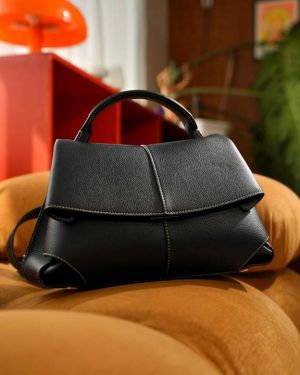 Polene Numero Un Leather Top-Handle Bag (Black-P06394)