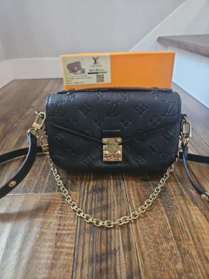 Loui_s vuitton pochette metis east west bag in black monogram empreinte leather with box and dust bag (v-m46279)