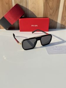 Prada_8151_black_gold