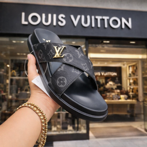 Louse-vuitton premium quality black 
