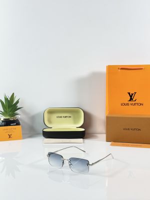 Louis_Vuitton_2131_Silver_Blue