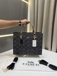 COAC.H MAGGIE BLACK PREMIUM TOTE BAG WITH DUST BAG