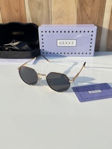 Gucci_351_gold_black