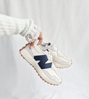 new Balanc e 327 moonbeam Navy womens 