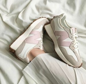 new Balanc e 327 moonbeam stone pink womens 