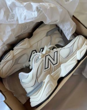 New balanc e 9060 sea salt rain cloud