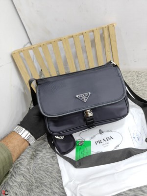 Pra da Re Nylon Saffiano