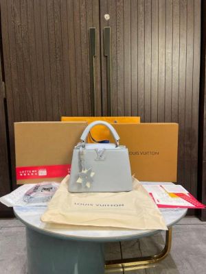 louiis_vuitton  capucines bb with duty free packaging and double box 709