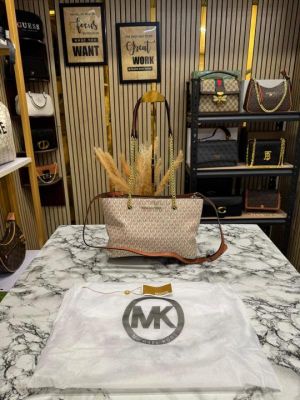 Michael_Kors_Teagan_Large_Long_Drop_Satchel_Tote_Bag_(Beige)