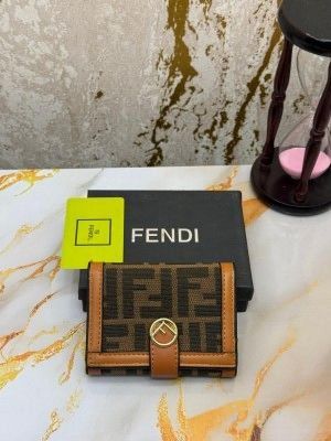 Fendi_Zucca_Print_Premium_Tri-Fold_Wallet_(9983-2_Caramel)