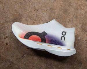 On Cloudboom Strike LS white Multi