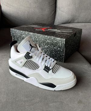 Nik_e Air Jordan Retro 4 Military SEMI UA