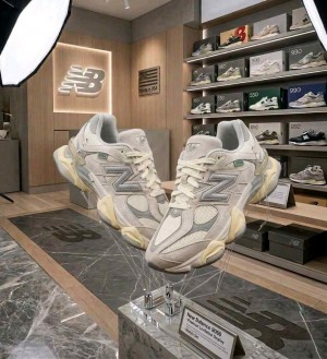 New Ballance 9060 SEA SALT CASTLEROCK